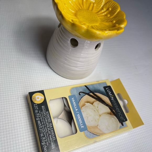 🌼Floral Fragrance Melt Warmer🌼 - Picture 3 of 3